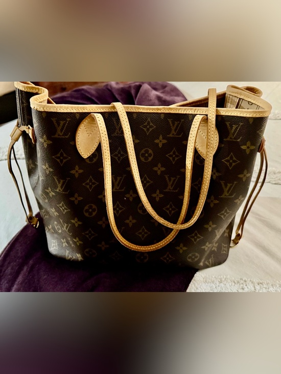 Louis Vuitton Handbags - Louis Vuitton Neverfull MM